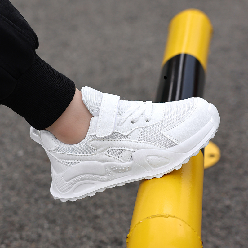 Scarpe casual in pelle bianca  - Sports Equipment For Schools recensione e prezzo